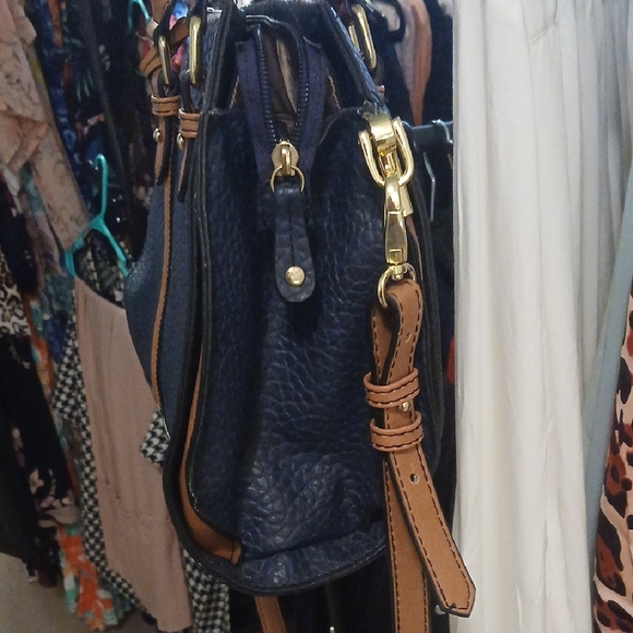 London Fog Black and Brown Shoulder Bag - Picture 5 of 5